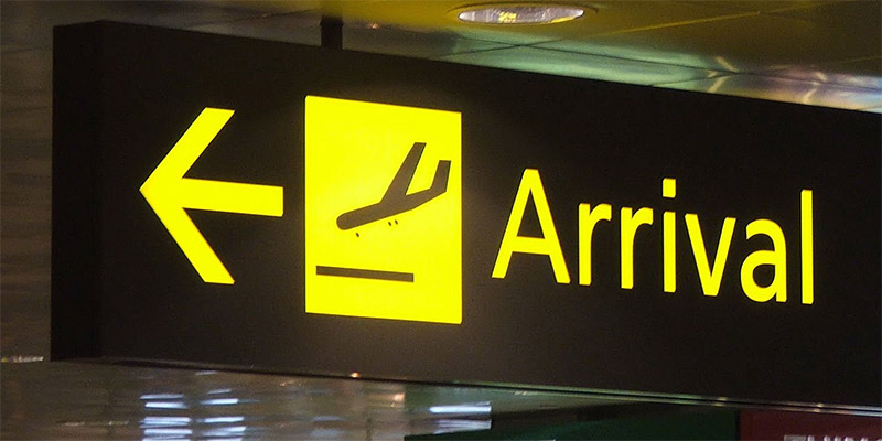 ПРИБЫТИЕ / ПРИЛЁТ